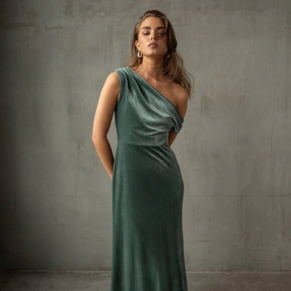 Jenny Yoo Dresses & Skirts - Jenny Yoo One-Shoulder Velvet Gown in Deep Green